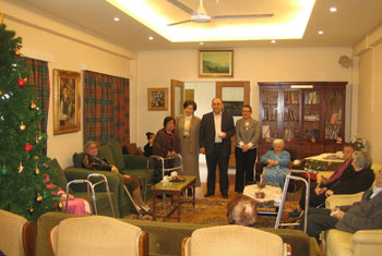 The Mayor of Strovolos visiting the Rest Home in 2009